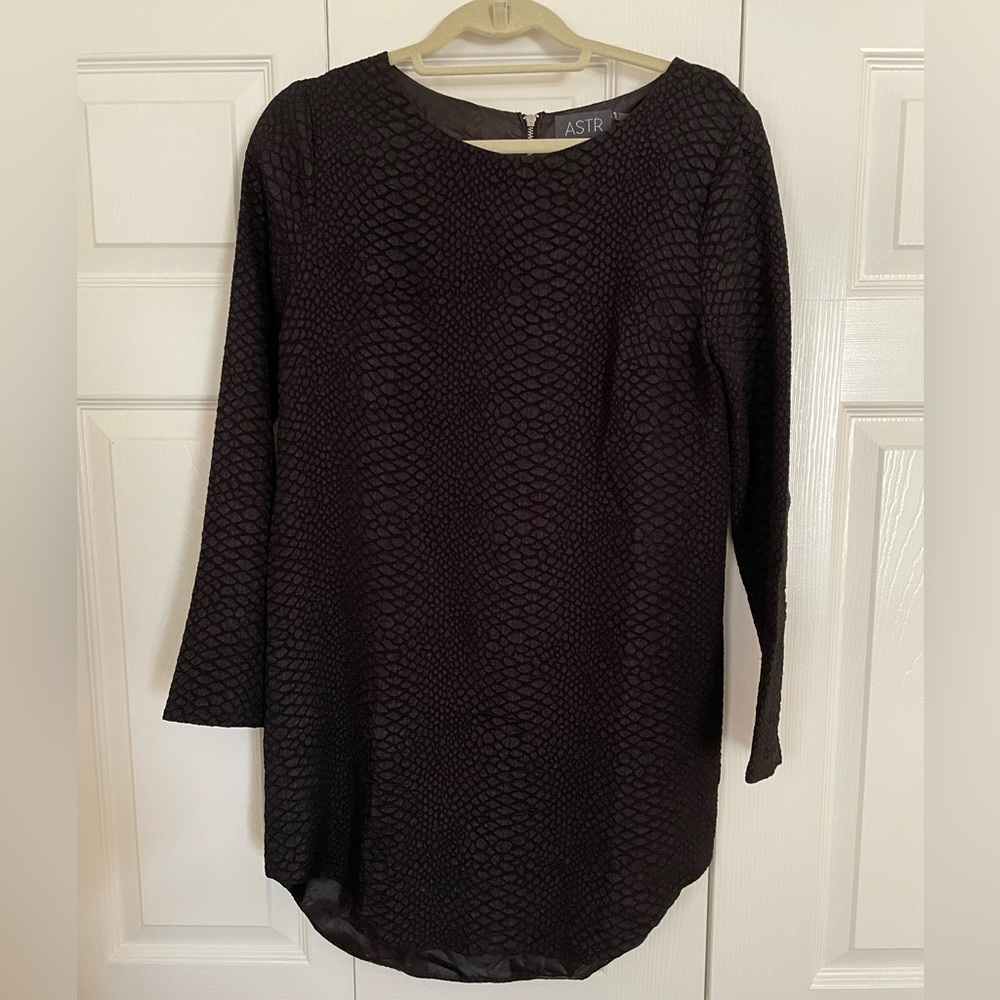 ASTR Long Sleeve Black Dress Size Small
